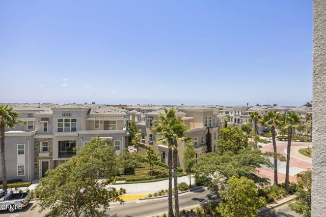 2870 Wagon Wheel Road, Oxnard CA: https://media.crmls.org/mediaz/08485599-5232-4f73-b8cb-2710f4fa81a1.jpg