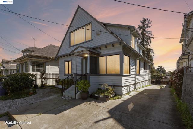 2514 21St Ave, Oakland CA: https://media.crmls.org/mediaz/08488ec0-146b-48ff-a5ce-ef5842030c5d.jpg