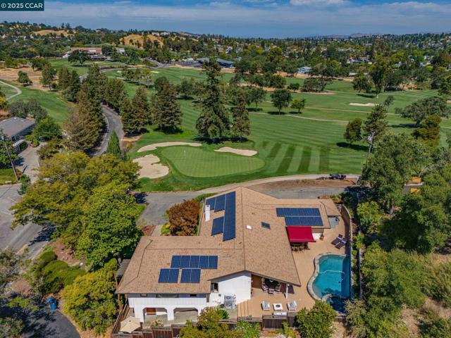 554 Golf Club Road, Pleasant Hill CA: https://media.crmls.org/mediaz/08489c32-cdab-4f87-8b0f-d4eab41919f4.jpg