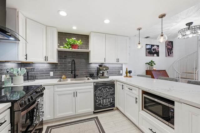 Detail Gallery Image 2 of 27 For 744 Eastshore Ter. #102,  Chula Vista,  CA 91913 - 1 Beds | 1/1 Baths