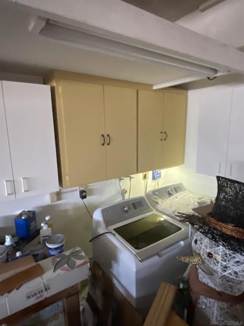 1543 Calle Violetas, Encinitas CA: https://media.crmls.org/mediaz/0849f4fa-7de5-46c9-b2fc-cdb5a7545f06.jpg