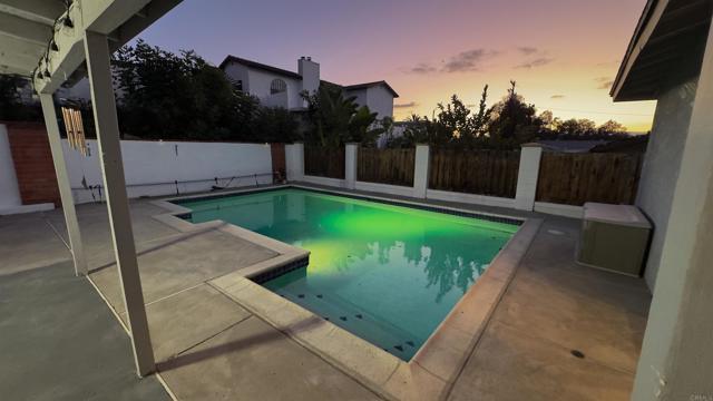 Detail Gallery Image 12 of 20 For 9011 Joan St, Spring Valley,  CA 91977 - 4 Beds | 4 Baths