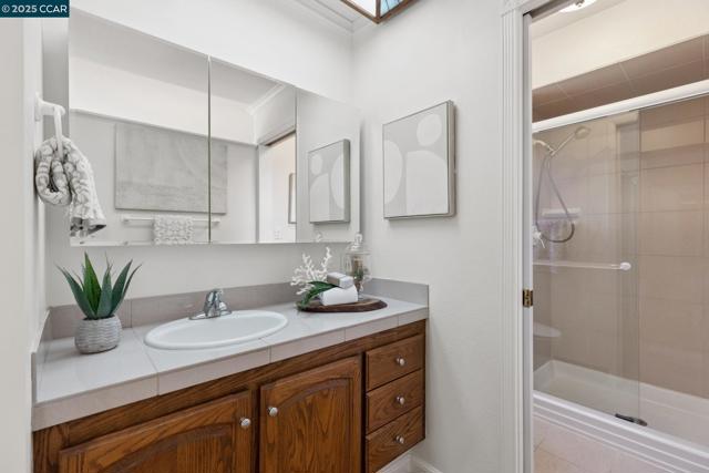 728 San Bruno Ct, Concord CA: https://media.crmls.org/mediaz/084b0ce7-8094-4ec5-b020-a03b49f3d2ed.jpg