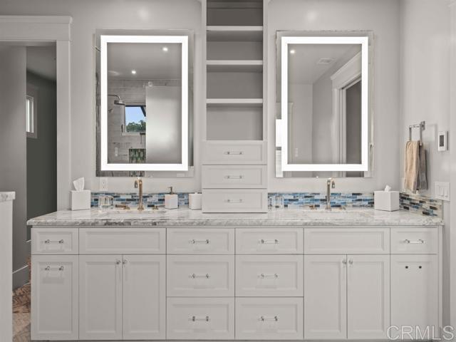 Detail Gallery Image 26 of 54 For 1027 G Ave, Coronado,  CA 92118 - 5 Beds | 3/1 Baths