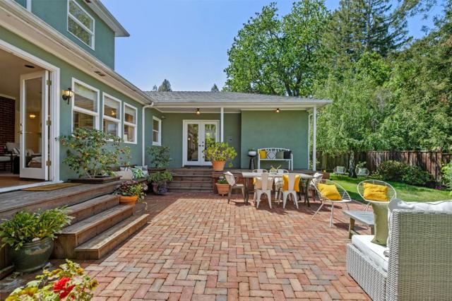 4040 Valente Court, Lafayette CA: https://media.crmls.org/mediaz/084bcaa0-b06d-436f-a0f0-0ae8149ca71d.jpg
