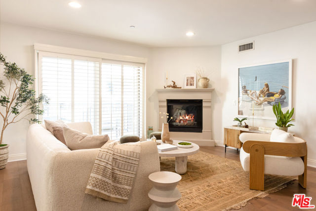 2 Bed Home for Sale in Playa del Rey, California