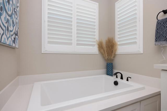 Detail Gallery Image 19 of 42 For 12611 Stella Ln, San Diego,  CA 92129 - 4 Beds | 3/1 Baths