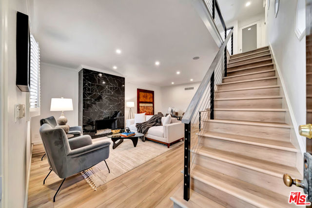 202 San Vicente Boulevard, 4 photo 2
