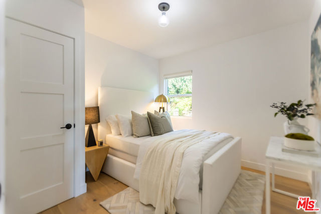 3840 Lyceum Avenue, Los Angeles CA: https://media.crmls.org/mediaz/084d307b-f646-4380-8c0a-fc6baa6df98a.jpg