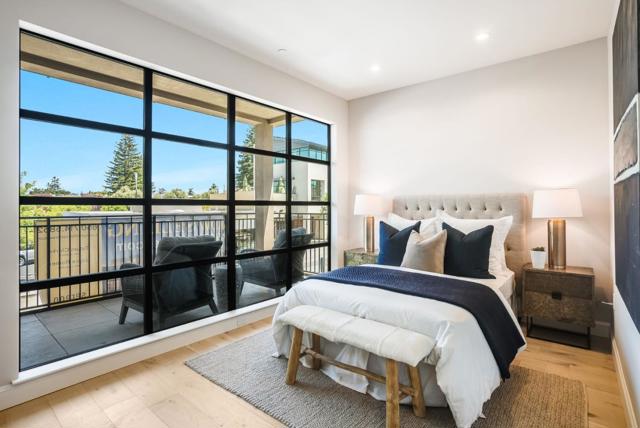 450 1st Street, Los Altos CA: https://media.crmls.org/mediaz/084d54f3-8d49-44ed-9681-4d862e3b19b2.jpg