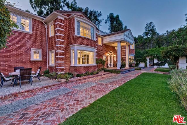 Drew Fenton | 725 N Faring Road Los Angeles CA | MLS: 7656668