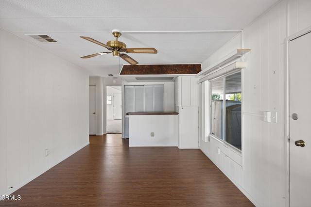 Detail Gallery Image 5 of 42 For 125 Frost Cir #125,  Ventura,  CA 93003 - 2 Beds | 2 Baths