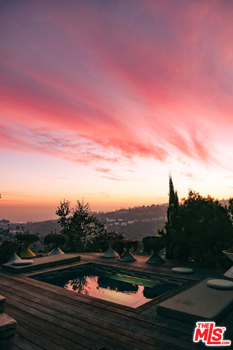 7400 Pyramid Place, Los Angeles CA: https://media.crmls.org/mediaz/084ddc78-2fce-456f-9fc4-a357177ddc06.jpg