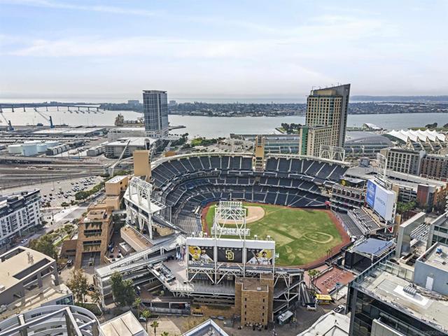 325 7Th Ave, San Diego CA: https://media.crmls.org/mediaz/084ea95b-2d8e-48a7-9b44-d519cf5d05b9.jpg