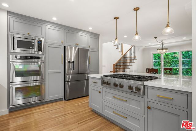1618 S Durango Avenue, Los Angeles CA: https://media.crmls.org/mediaz/084ec0da-e13a-4341-895d-cc02e8137e27.jpg
