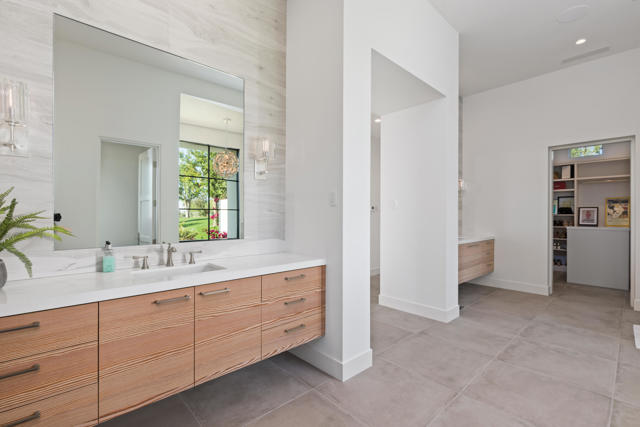 83145 N Shore Drive, Indio CA: https://media.crmls.org/mediaz/084f5419-aad2-4853-875a-6744e1f7d36e.jpg