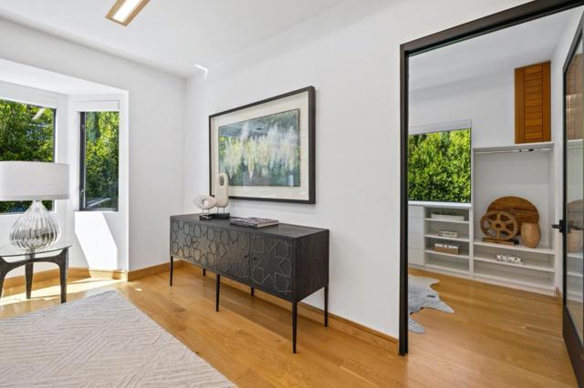 33 Highland Avenue, Burlingame CA: https://media.crmls.org/mediaz/084fb8c4-ae11-40eb-813f-a3fb29937742.jpg