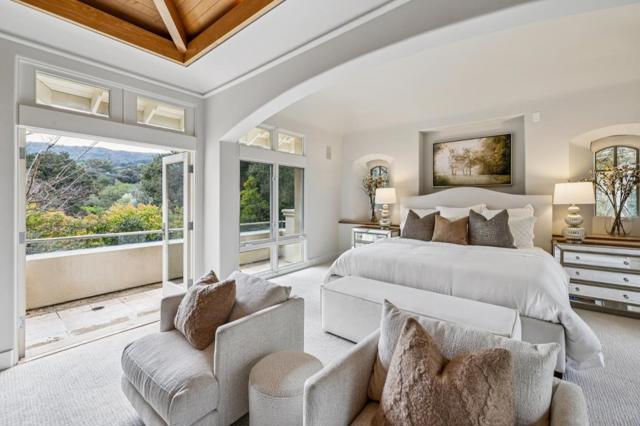 24292 Elise Court, Los Altos Hills CA: https://media.crmls.org/mediaz/08508258-bd4a-4297-86fe-7ea6cf9e2c41.jpg