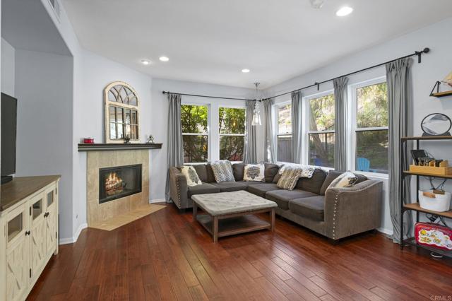 Detail Gallery Image 4 of 47 For 6010 Paseo Alameda, Carlsbad,  CA 92009 - 4 Beds | 2 Baths