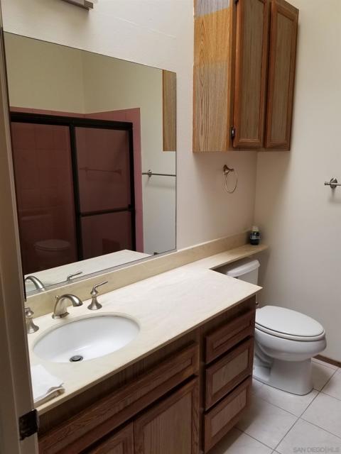 8328 Regents Rd, La Jolla CA: https://media.crmls.org/mediaz/08519f88-7838-4d8d-9ce0-621f8b9cfc1a.jpg