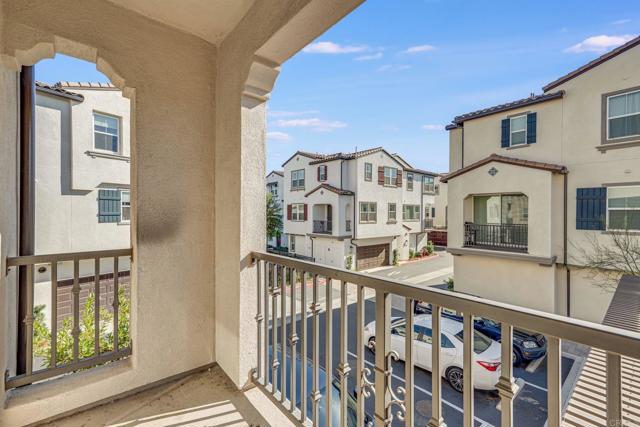 Detail Gallery Image 16 of 38 For 2317 Stardust, Escondido,  CA 92025 - 2 Beds | 2/1 Baths