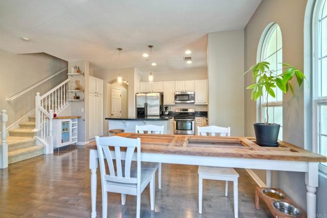 1367 Sky Ridge, San Marcos CA: https://media.crmls.org/mediaz/085339bf-7fd2-41af-b916-8906a945c343.jpg