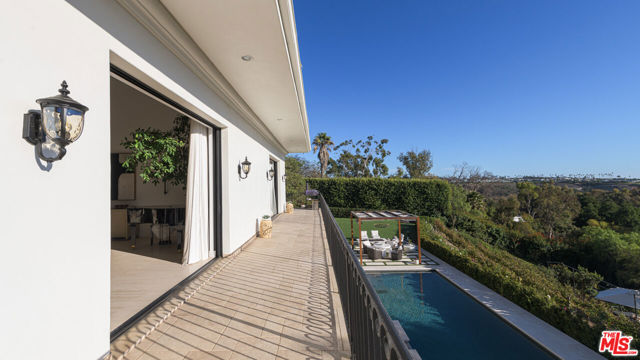 Drew Fenton | 6110 Merritt Drive Malibu CA | MLS: 7381481