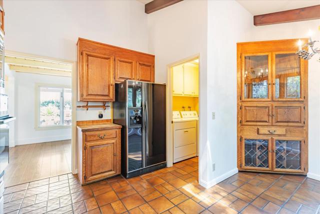 5824 Arboretum Drive, Los Altos CA: https://media.crmls.org/mediaz/0855f4ce-ec03-4bc5-b346-babd17336aea.jpg