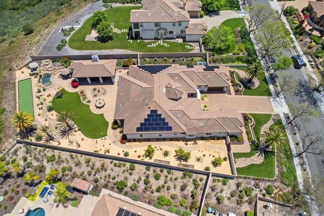 15674 Via Santa Pradera, San Diego CA: https://media.crmls.org/mediaz/0856c6cf-f240-4cb1-8f98-74196bf9dc18.jpg