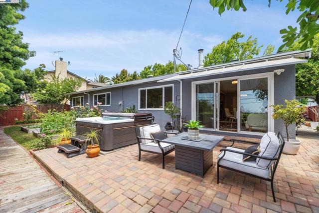30113 Treeview St, Hayward CA: https://media.crmls.org/mediaz/0856f045-4f24-4ac9-a058-a0621a4b1c00.jpg