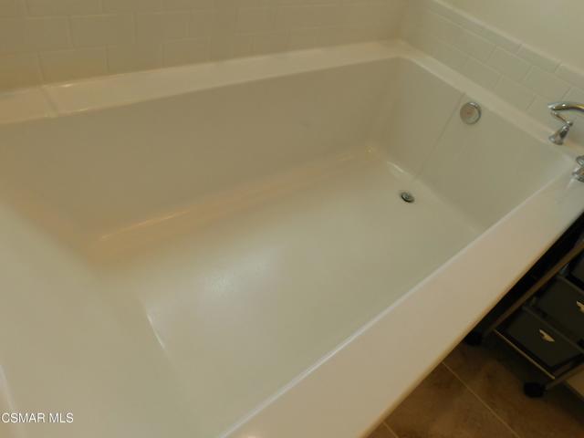 249 Morro Way, Simi Valley CA: https://media.crmls.org/mediaz/0858eb00-eb8e-42eb-8703-1a636cda8d8a.jpg