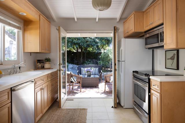 0 SW Corner Camino Real and 4th Avenue, Carmel CA: https://media.crmls.org/mediaz/085907a9-cf6c-4e3b-ac00-8aa7a629d77c.jpg