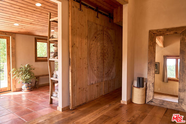 5 Bed Home for Sale in Topanga, California