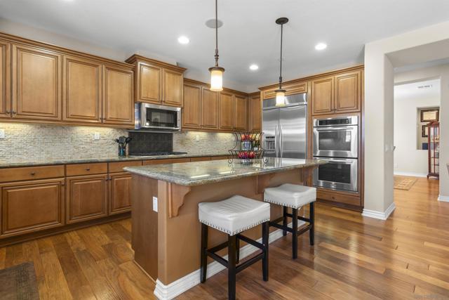 7787 Britt Pl, Santee CA: https://media.crmls.org/mediaz/085a1a87-6b7c-47bf-a027-80e6557899b1.jpg