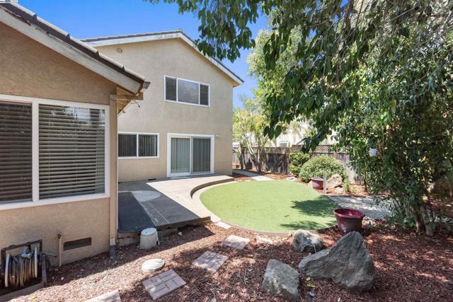 35344 Rutland Ct, Newark CA: https://media.crmls.org/mediaz/085a4f19-79b2-44dd-b373-88ce16b31e9e.jpg