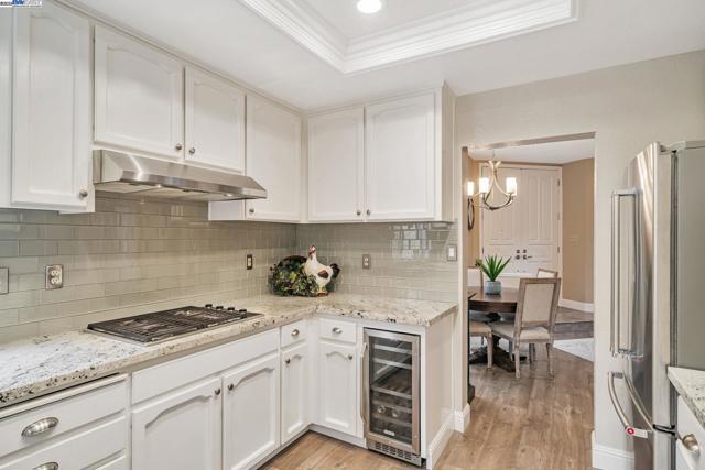 47 Summer Hill Court, Danville CA: https://media.crmls.org/mediaz/085b3905-ad6a-4a6f-ad44-74931912e077.jpg