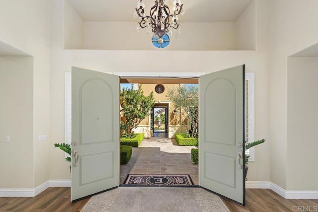 Detail Gallery Image 11 of 55 For 3960 Ibbetson St, Corona,  CA 92882 - 4 Beds | 4 Baths