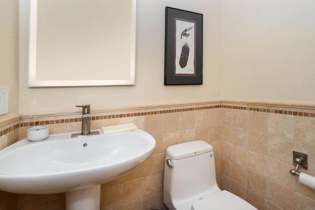 Image 12 of 53 For 473 Sandalwood Court
