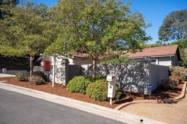 Detail Gallery Image 6 of 54 For 1668 Avenida Cherylita, El Cajon,  CA 92020 - 4 Beds | 2/1 Baths