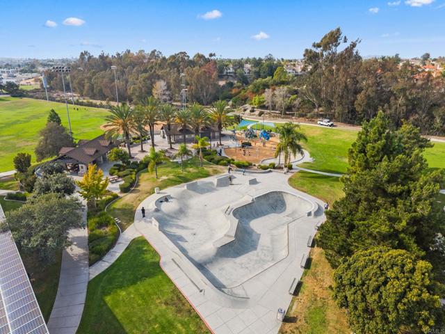 Detail Gallery Image 38 of 40 For 522 Lupine Way, Oceanside,  CA 92057 - 5 Beds | 3 Baths