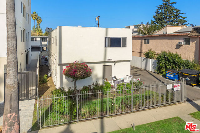 14805 Erwin Street, Van Nuys CA: https://media.crmls.org/mediaz/085d81b3-2a1d-4ee0-90df-ce37fa69a5be.jpg
