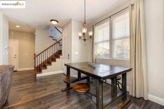 Image 14 of 43 For 390 Caravaggio Cir