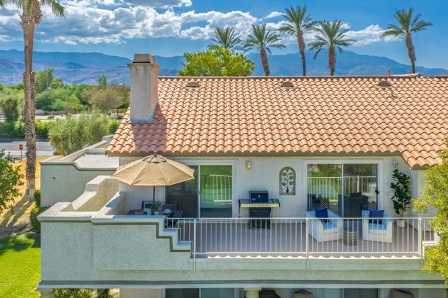 752 Vista Lago Drive N, Palm Desert, CA 92211
