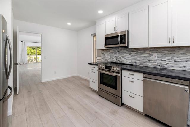 Detail Gallery Image 23 of 31 For 10276 Caminito Covewood, San Diego,  CA 92131 - 2 Beds | 2 Baths