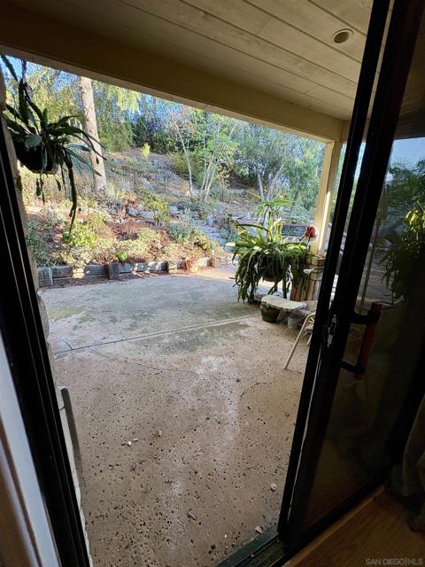15725 Pauma Valley Drive, Pauma Valley CA: https://media.crmls.org/mediaz/085f6bf3-0528-454d-b62c-4f8881261cfc.jpg