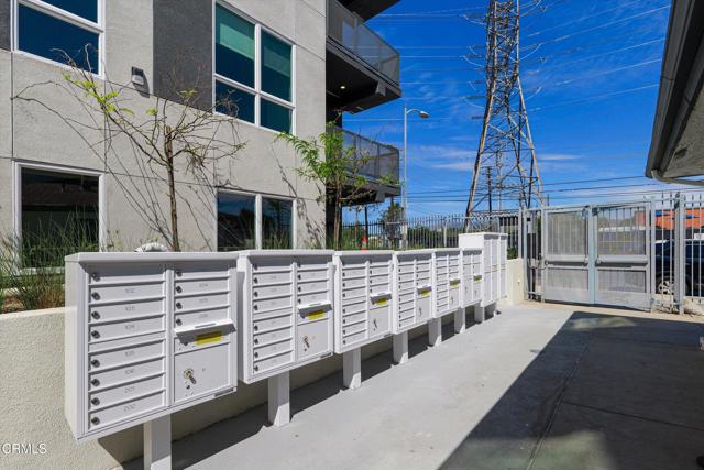 Detail Gallery Image 39 of 39 For 18900 Parthenia St #401,  Northridge,  CA 91324 - 1 Beds | 1 Baths