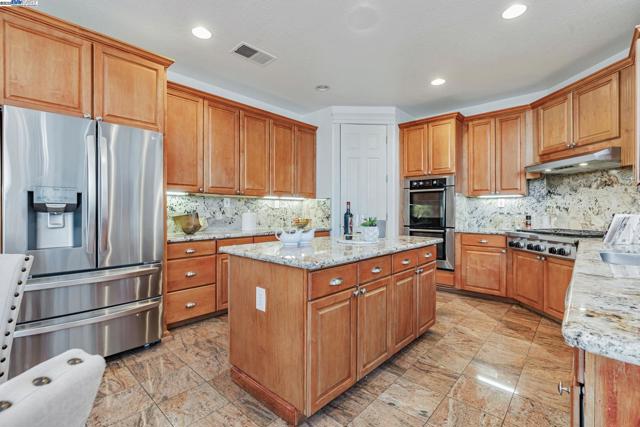 Image 12 of 60 For 5065 Carbondale Way