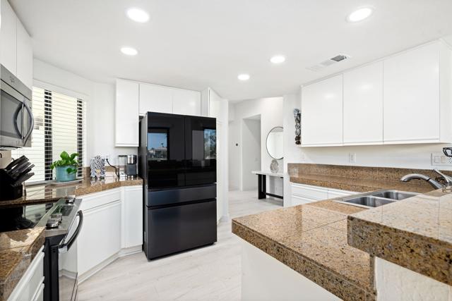 Image 10 of 36 For 54912 Shoal Creek