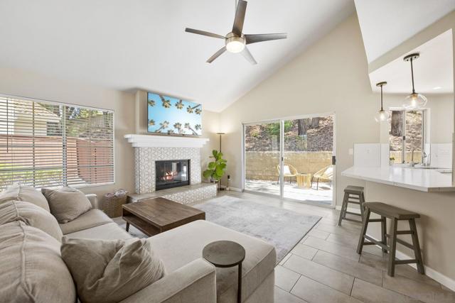 11781 Caminito De Las Missiones, San Diego CA: https://media.crmls.org/mediaz/086348f1-c05c-4b29-8b74-96109964acb4.jpg