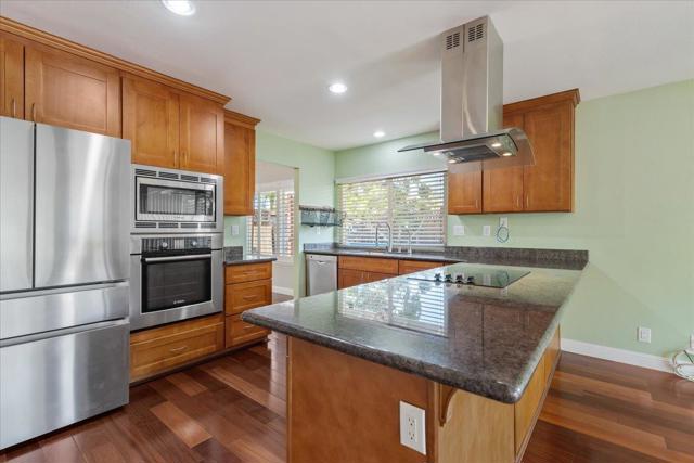 848 Pretoria Court, San Jose CA: https://media.crmls.org/mediaz/086382ad-c6cb-4b32-b375-5ce653649791.jpg